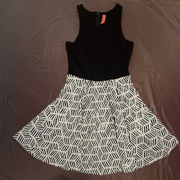 Eight Sixty Black/White Fit & Flare Midi Colorblock Dress w/ Sequin Skirt Small - Picture 2 of 9